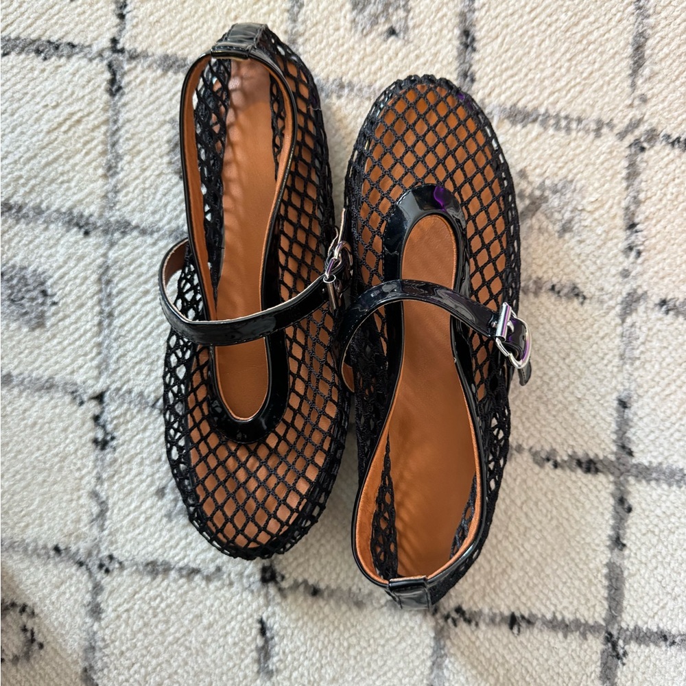 Black Mesh Women's Shoes